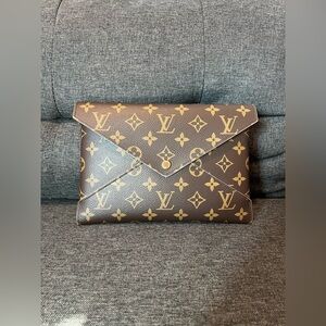 ❌❌ SOLD ❌❌ Louis Vuitton Large Kirigami Pochette